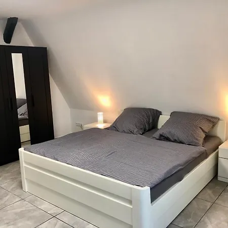 Dachgeschosswohnung Mit Seeblick Apartment