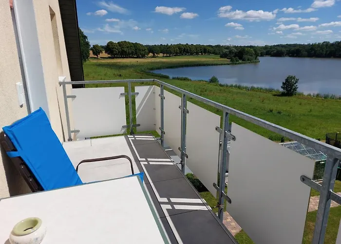 Dachgeschosswohnung Mit Seeblick * Ahrensbok